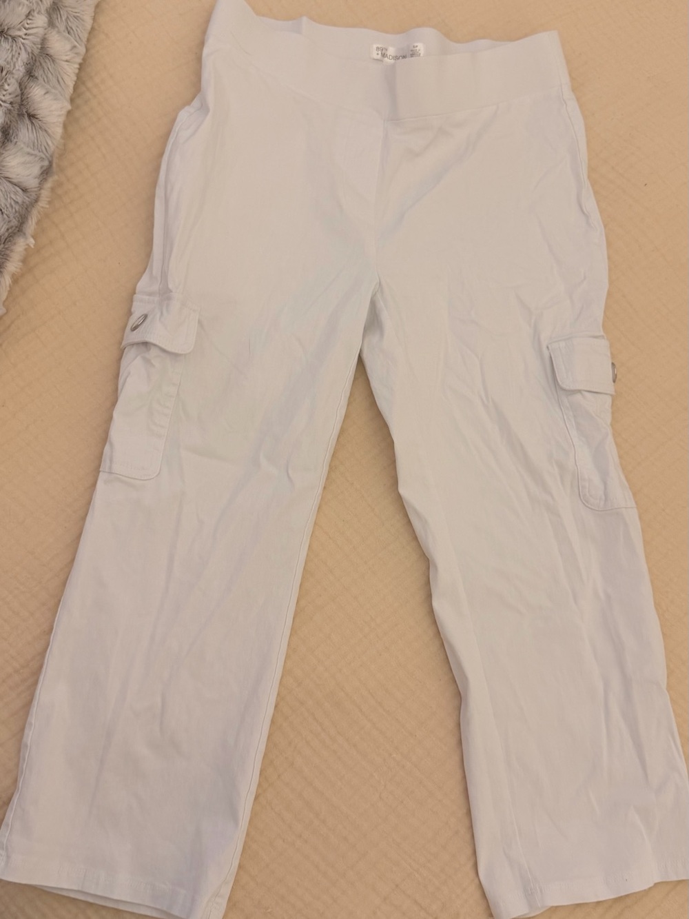 White cargo capri pants